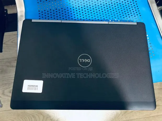 Laptop Dell Precision 7510 16GB Intel Core i7 SSD 512GB · Photo 1