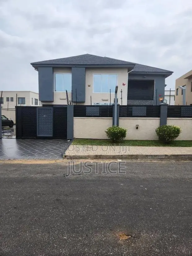 5bdrm Mansion in Airport Hills Estate for sale · Photo 1