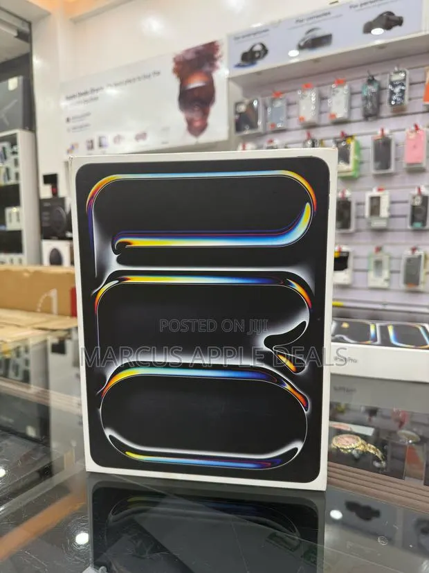 New Apple iPad Pro 13 (2025) 2 TB · Photo 1