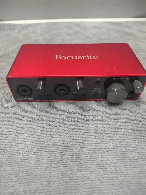 Focusrite Scarlett 2i2 3rd Gen. · Photo 8