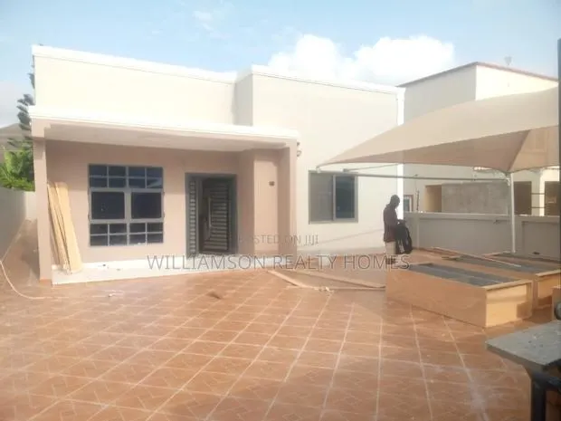 3bdrm House in Hfc Estate, Spintex for sale · Photo 1