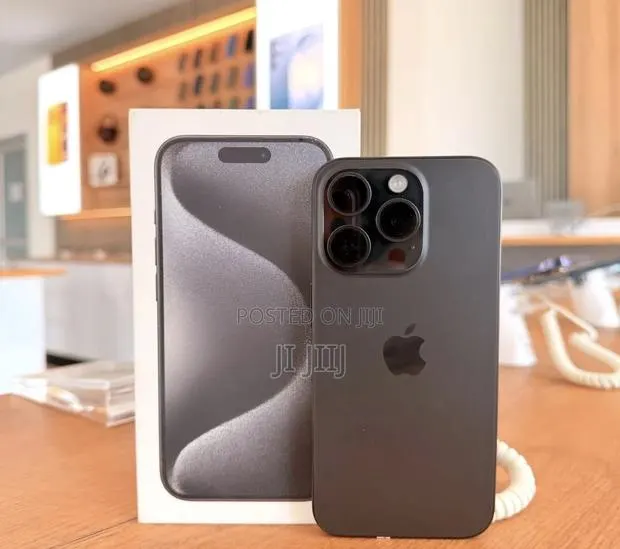 Apple iPhone 15 Pro 128 GB Gray · Photo 1