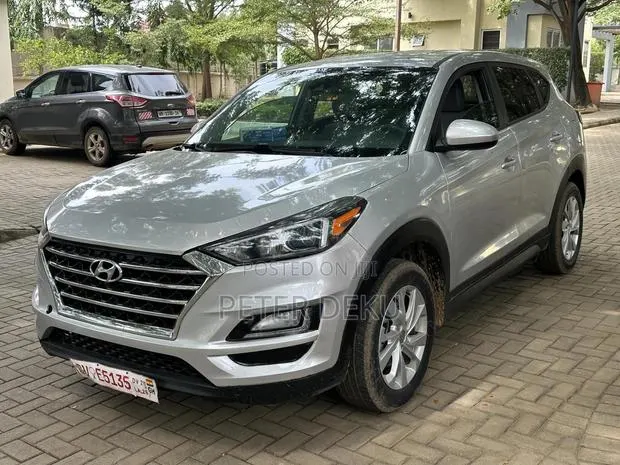 Hyundai Tucson SE FWD 2019 Silver · Photo 1