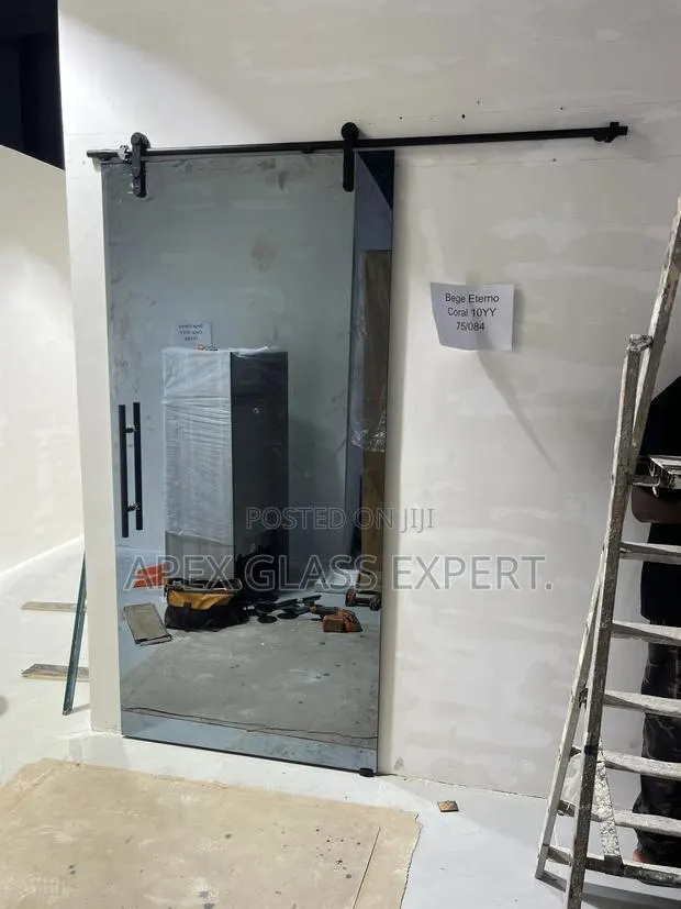 12mm Tempered Glass Door by Apexglassexpert · Photo 1