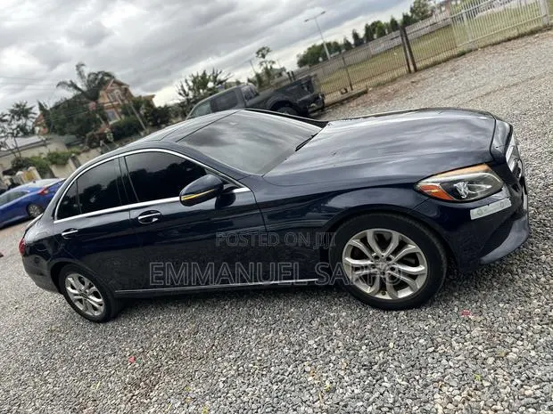 Mercedes-Benz C300 Sport 4Matic Sedan AWD (2.0L 4cyll 7A) 2016 Blue · Photo 1