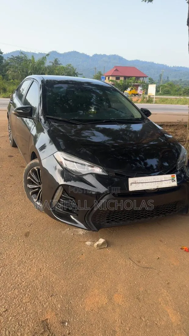 Toyota Corolla S 4dr Sedan (1.8L 4cyl CVT) 2016 Black · Photo 1