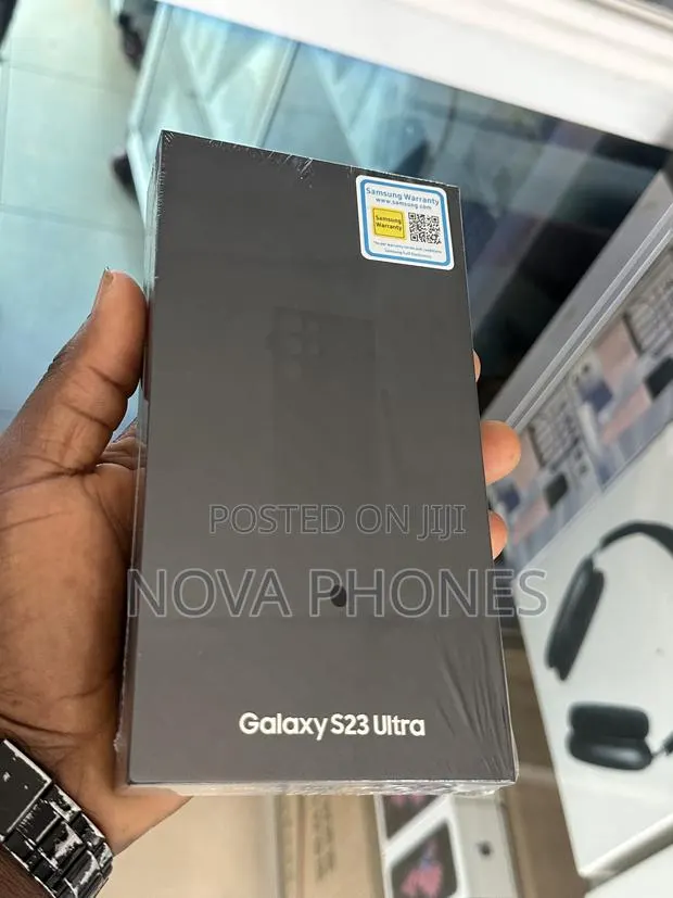 New Samsung Galaxy S23 Ultra 256 GB Silver · Photo 1