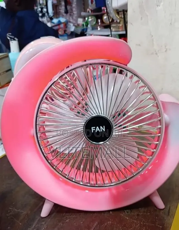 RGB Rechargeable Mini Fan · Photo 1