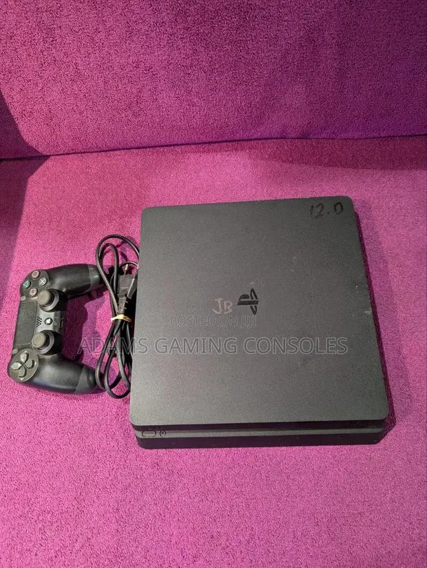 Ps4slim Jailbreak With 8games · Photo 1