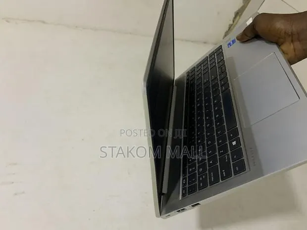 Laptop HP EliteBook 840 G5 8GB Intel Core I5 HDD+SSD 256GB · Photo 1