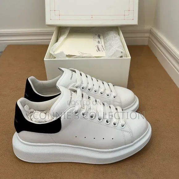 Alexander McQueen Sneakers · Photo 1