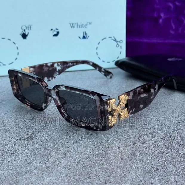 Off White Shades · Photo 1