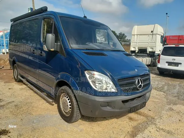 Mercedes-Benz Sprinter 2011 Blue · Photo 1