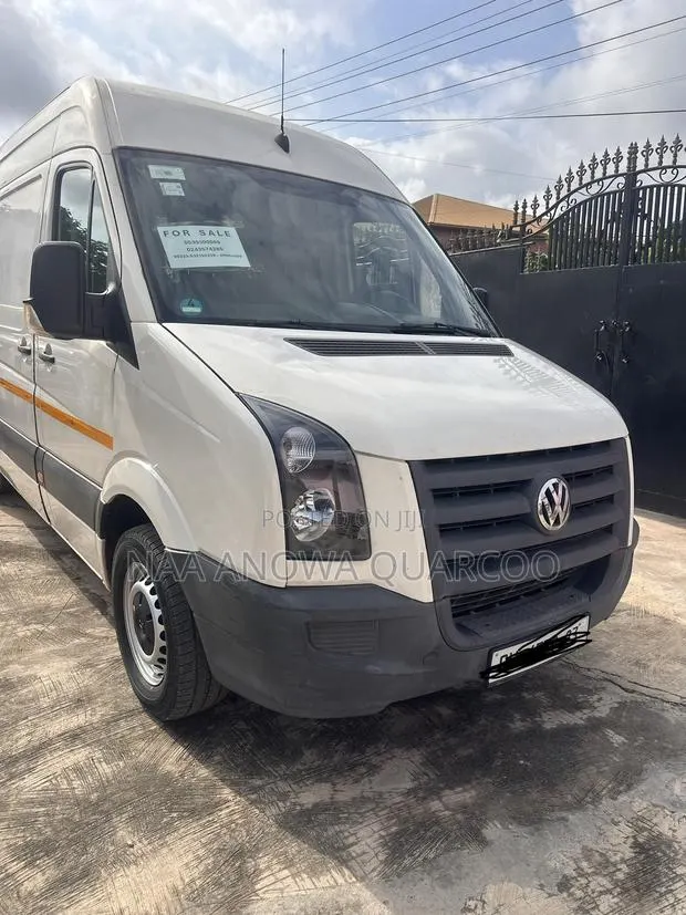 Volkswagen Crafter 2010 White · Photo 1