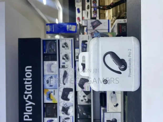 Power Beats Pro 2 · Photo 1