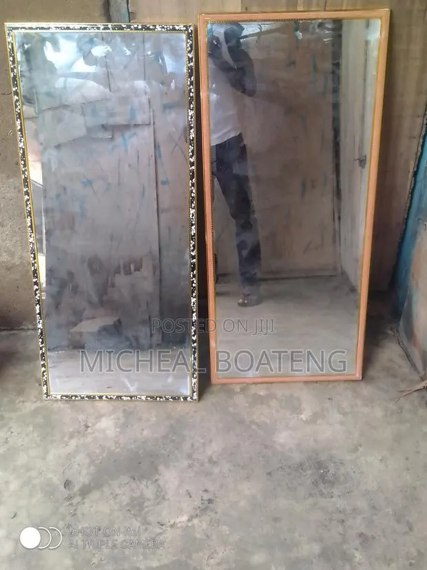 Dressing Mirror · Photo 1