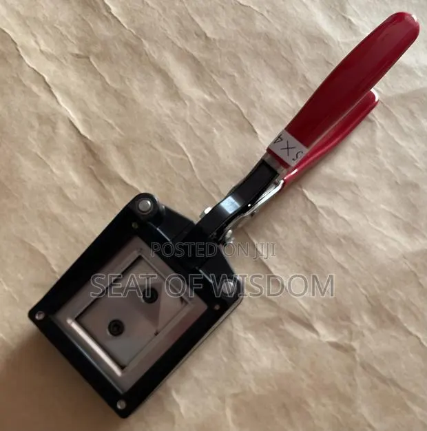 Passport Photo Id Cutter · Photo 1