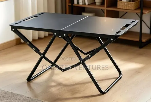 Extended Outdoor Table · Photo 1