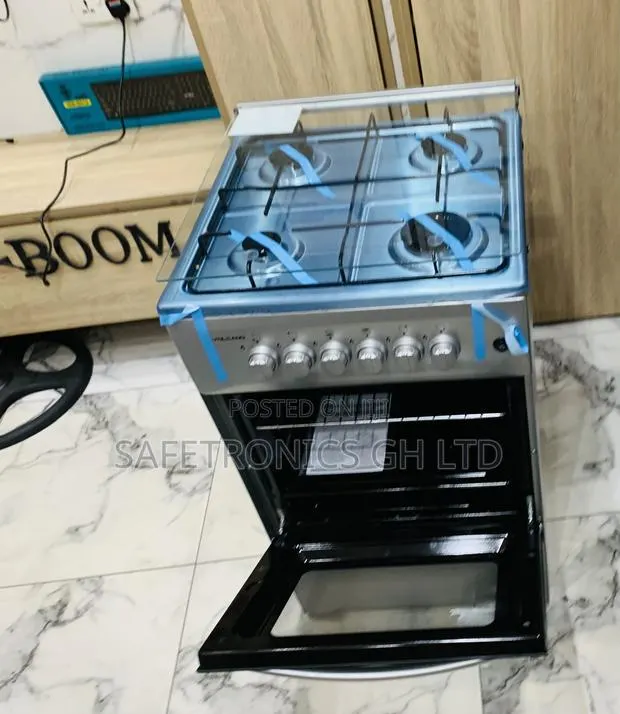 Newly Bulky 50x50 Oven Grill Volcano 4-Burner Gas Cooker Grey · Photo 1