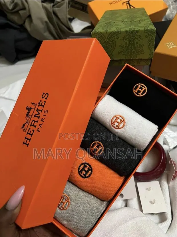 Hermes Sock Available · Photo 1