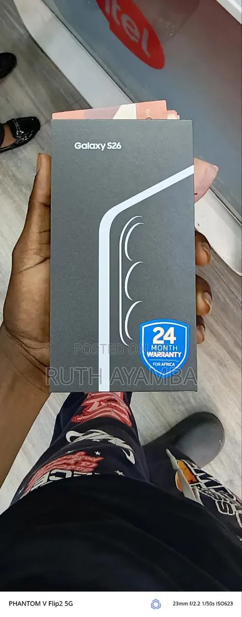 New Samsung Galaxy s26 256 GB Gray · Photo 1