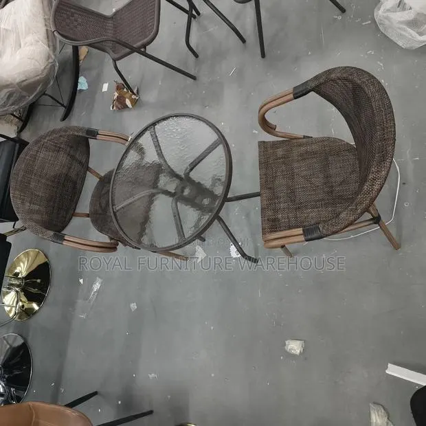 Brown Plastic Wicker Patio Dining Set. · Photo 1