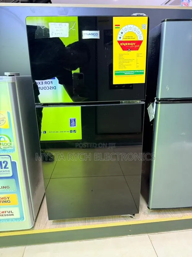 New Black Nasco Top Freezer-Fridge · Photo 1