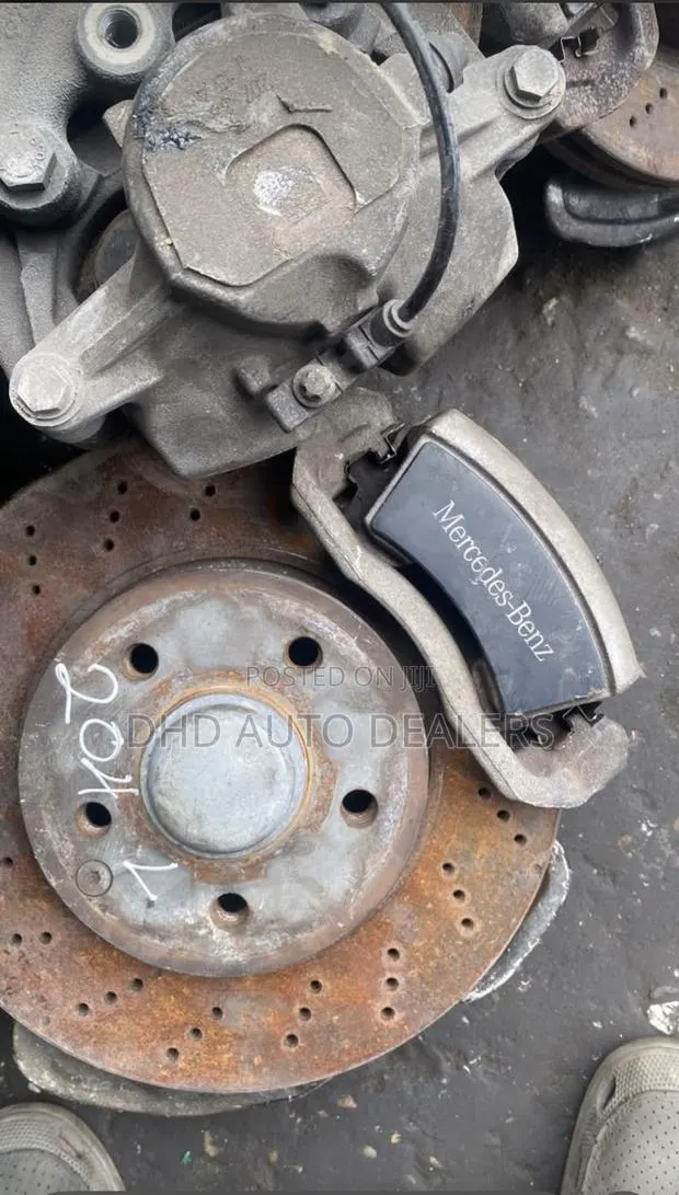 Mercedes-Benz Hubs 4matic and Normal · Photo 1