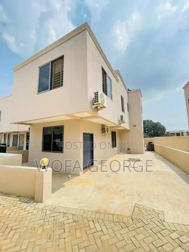 4bdrm House in Godlink, Frafraha for rent · Photo 1