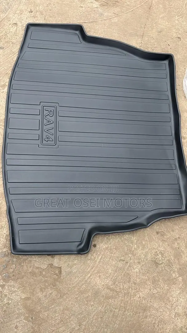 RAV4 Boot Mat 2020 to 25 / Accord Boot Mat · Photo 1