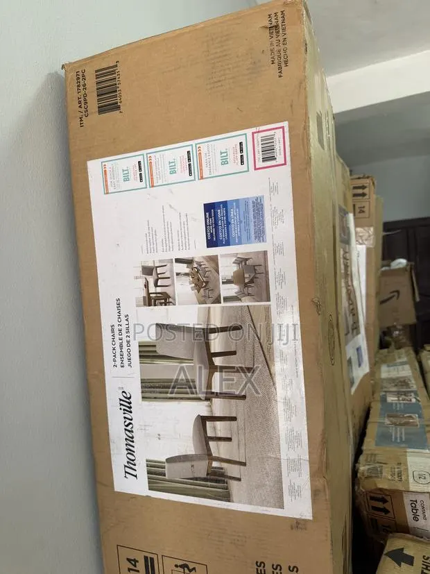 Thomasville 7- Piece Dining Set · Photo 1