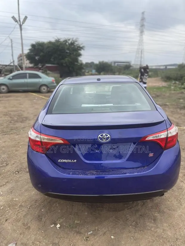 Toyota Corolla LE ECO Premium (1.8L 4cyl CVT) 2016 Blue · Photo 1