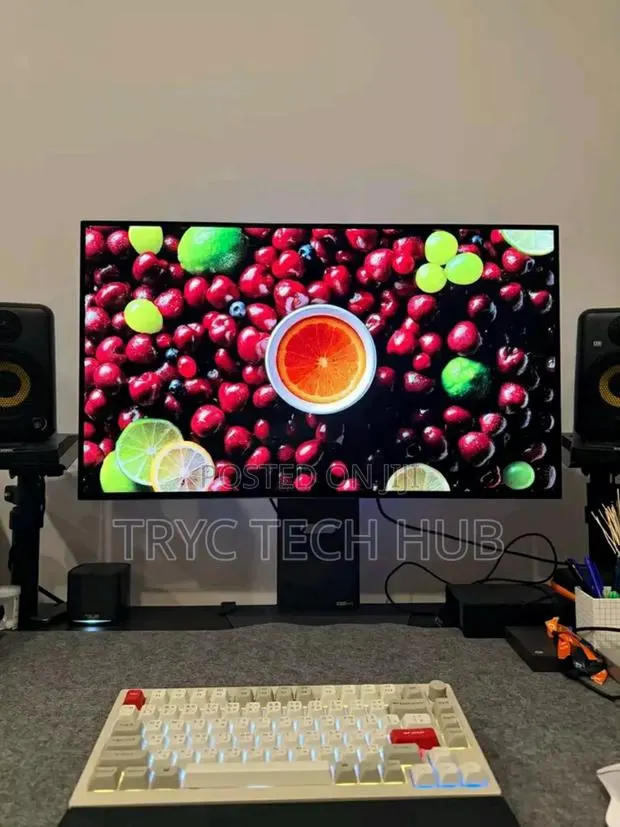 Lg Oled Monitor · Photo 1