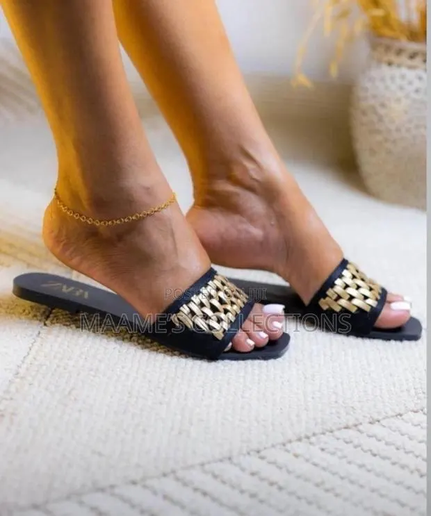 Zara Ladies Slippers. Size 37- 42 ( Comes With a Box) · Photo 1