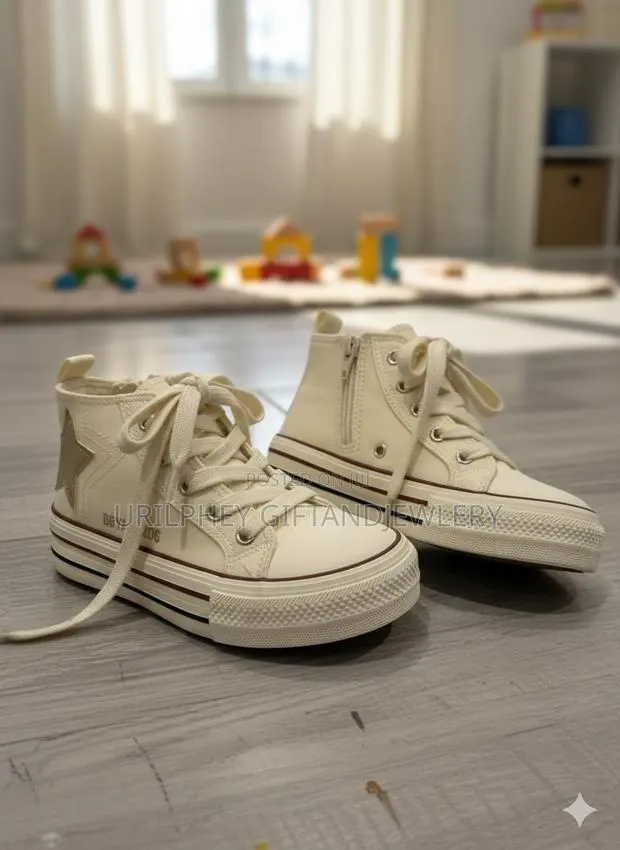 Kids Cream Platform High-Top Kids Sneakers – Gold Star Detail · Photo 1