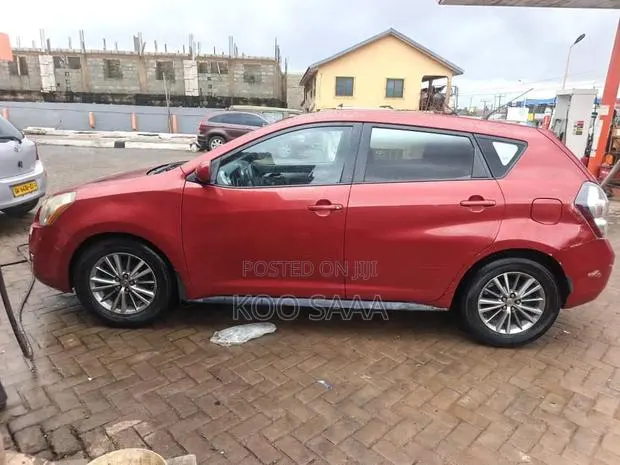 Pontiac Vibe 2010 Red · Photo 1