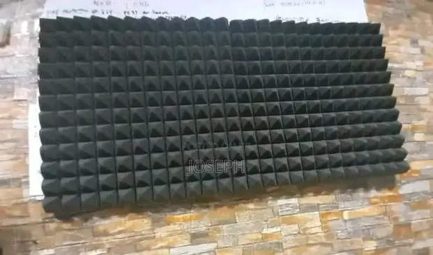 Acoustic Foam Pyramid Type · Photo 1