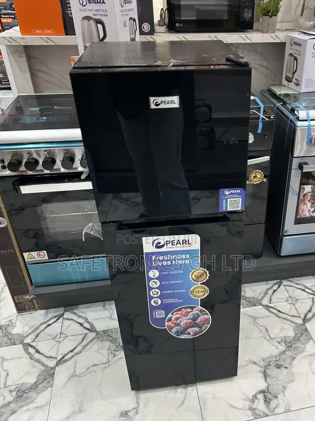 Ultra Sleek Black Glass 2 Doors Top Freezer Pearl Refrigerator · Photo 1