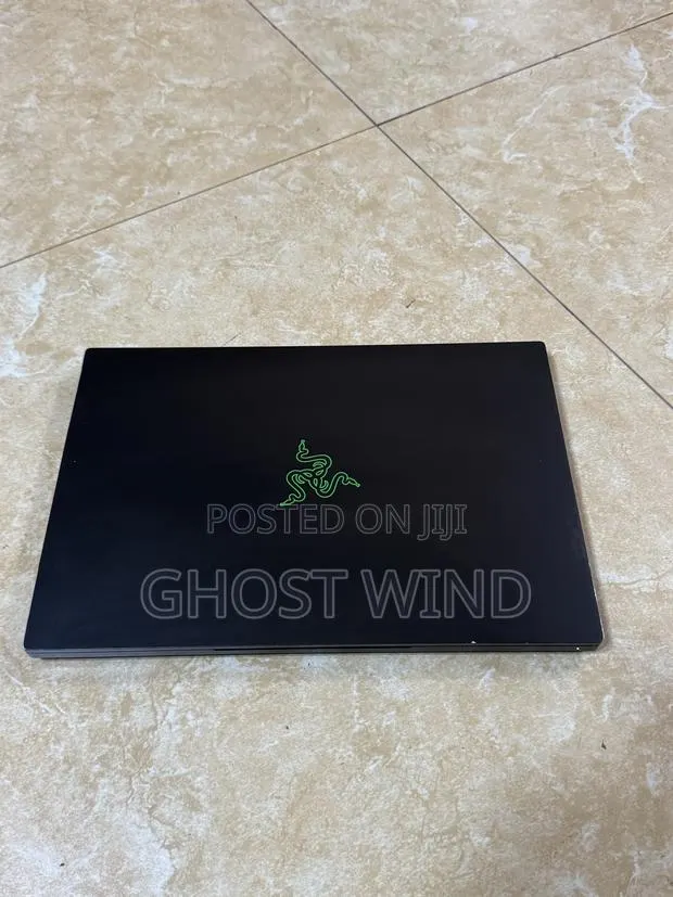 Laptop Razer Blade 16GB AMD Ryzen 9 SSD 1T · Photo 1