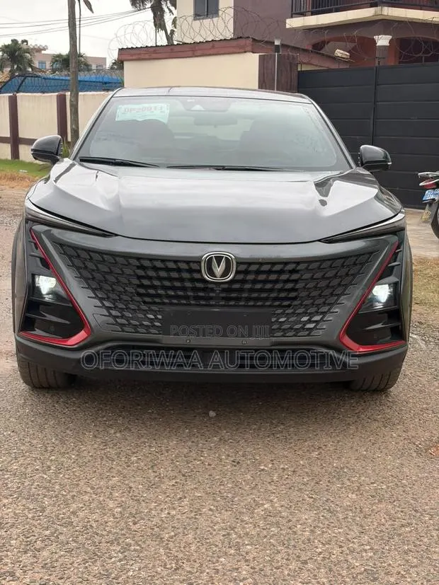 Changan UNI-T 2022 Gray · Photo 1