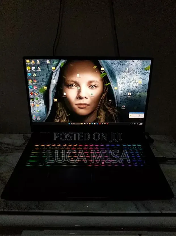 Laptop MSI GP75 Leopard 16GB Intel Core i7 HDD+SSD 512GB · Photo 1