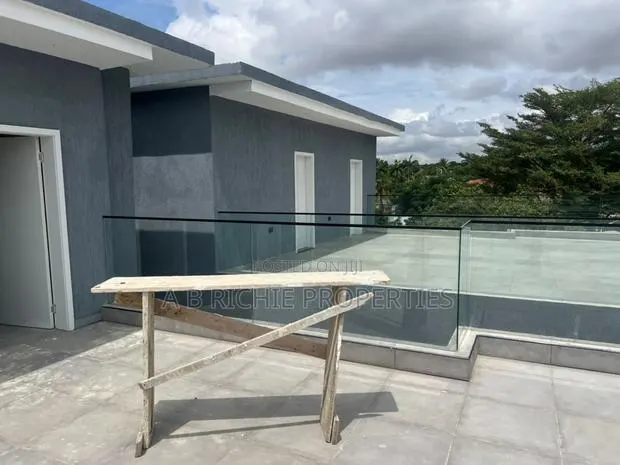 3bdrm Townhouse / Terrace in Ab Richie Properties, Dzorwulu for rent · Photo 1