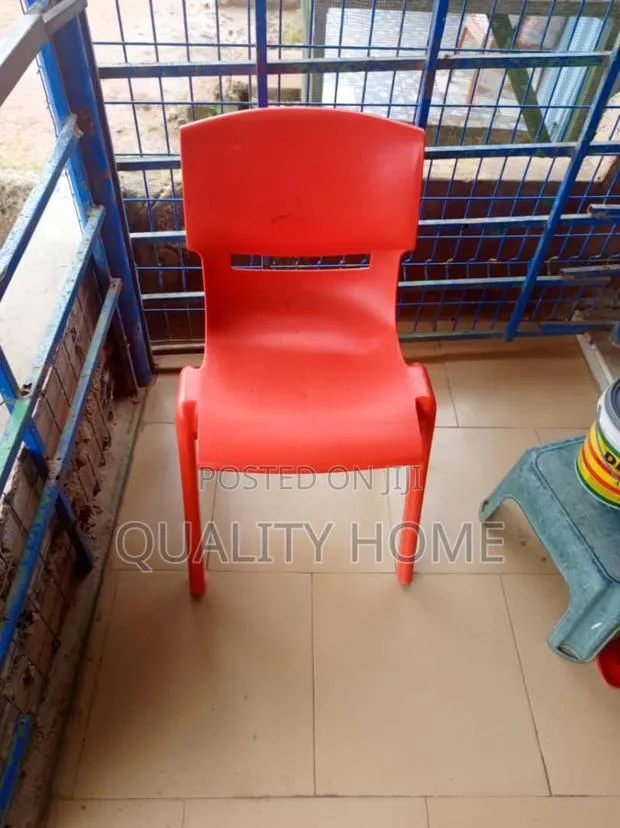 School Table/Chair Kids (Nursery, KG, Creche) · Photo 4