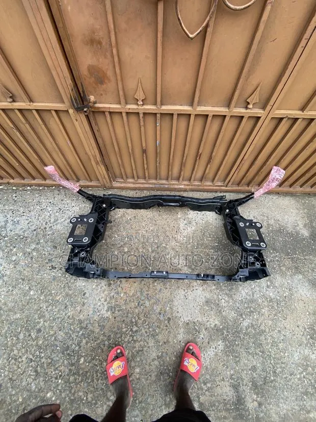 Civic 2016-2017-2018-2019-2020-2021 Radiator Support · Photo 1