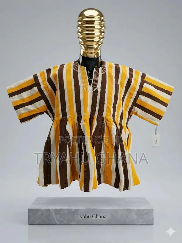 Authentic Handwoven Smocks Fugu/Batakari – New Stock Just Landed · Photo 1