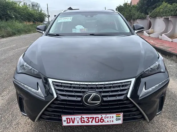 Lexus NX 300 AWD 2018 Black · Photo 1