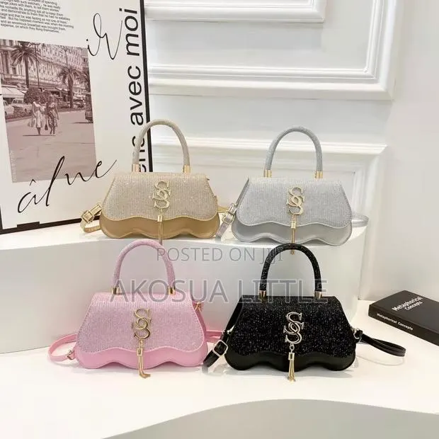Clutch Bags · Photo 1
