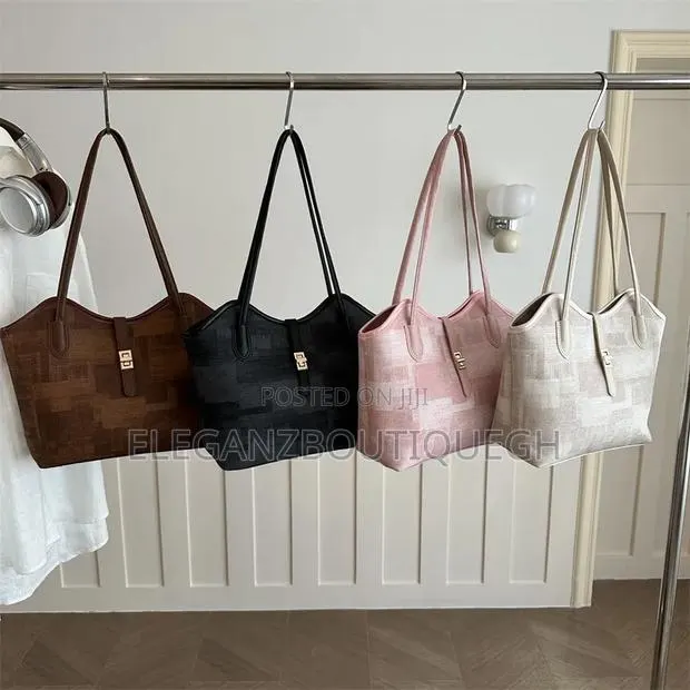 Classic Bags · Photo 1