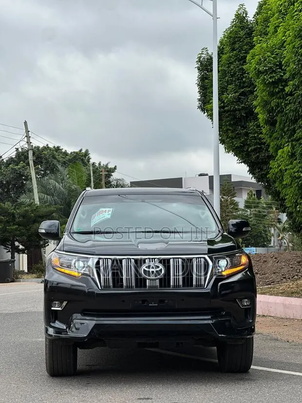 Toyota Land Cruiser Prado 2.7 2023 Black · Photo 1