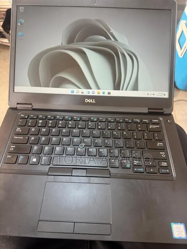 Laptop Dell Latitude 5490 8GB Intel Core i5 SSD 256GB · Photo 1